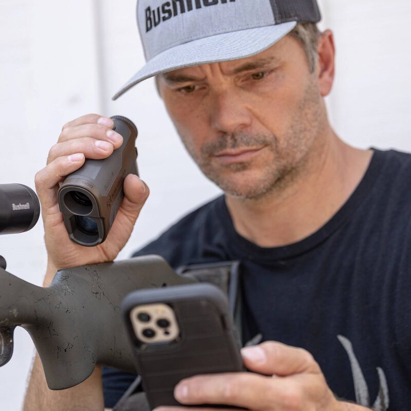 LBC1800_BoneCollector_Rangefinder_ Context 7